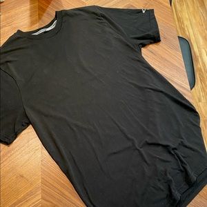 Black Oakley Hydrolix T-Shirt Size Medium